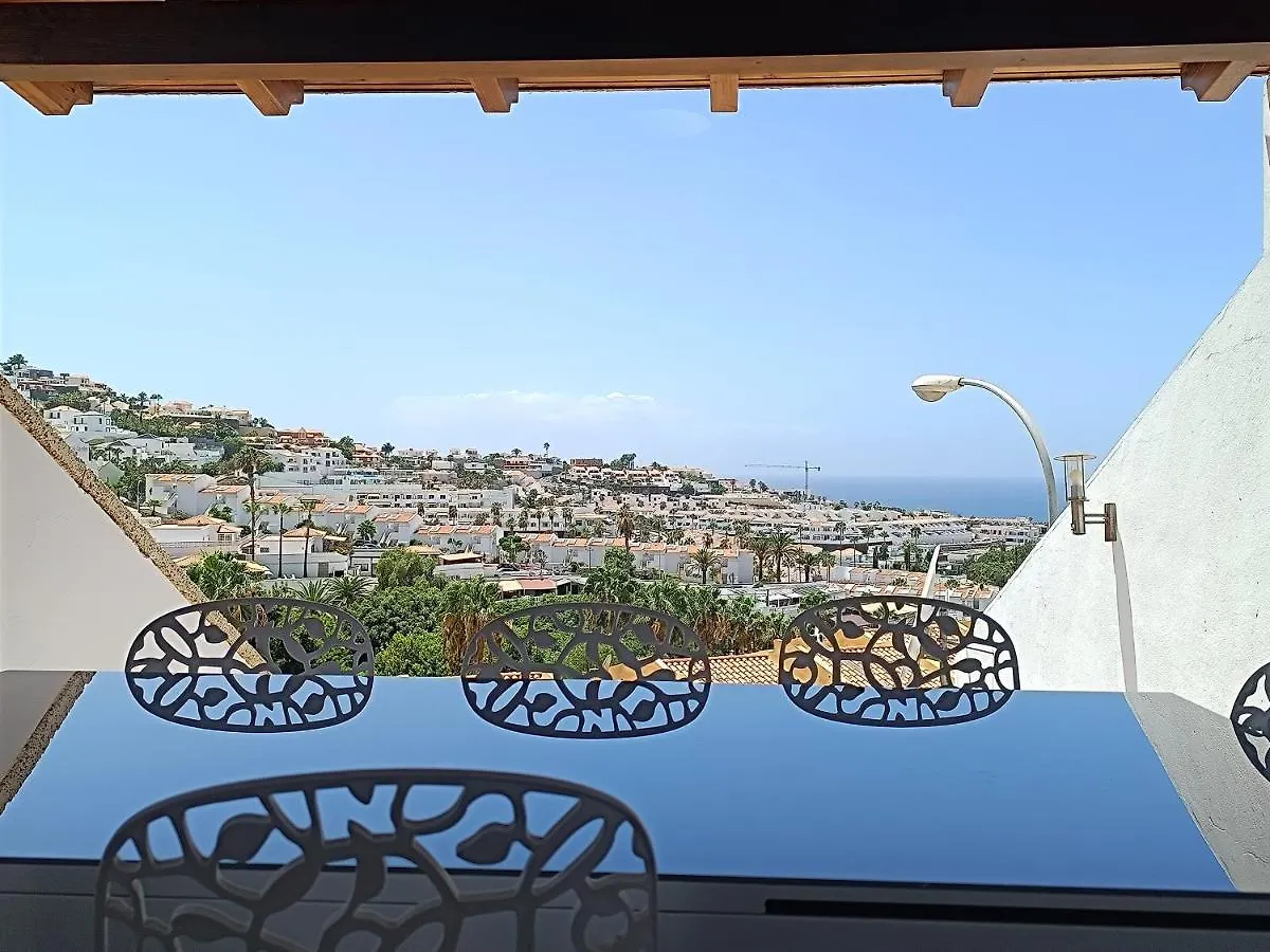 Sun Villas Luxury Apartment أذيخي